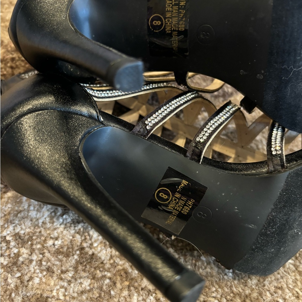 Beautiful Rhinestone High Heels Size 8 - Picture 6 of 9